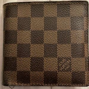 Loius Vuitton Damier Men’s Wallet